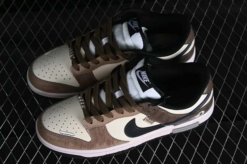 All Categories Nk SB Dunk Series Nk SB Dunk Low Low-top sneakers Nk Dunk Low Panda Prank Street Racing Rusty Distressed SB strap low-top casual sneakers DD1391-100